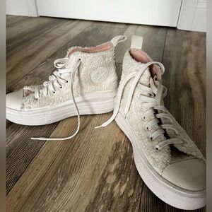 Platform High Top Sherpa Converse